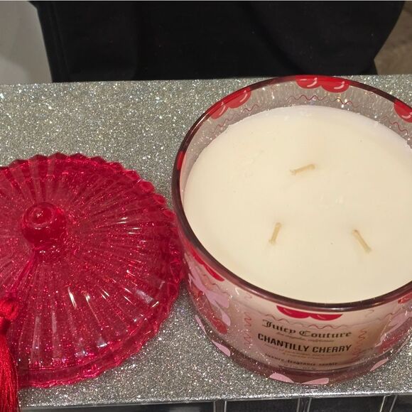 Juicy Couture Home Chantilly Cherry Candle w/Topper - Picture 3 of 6